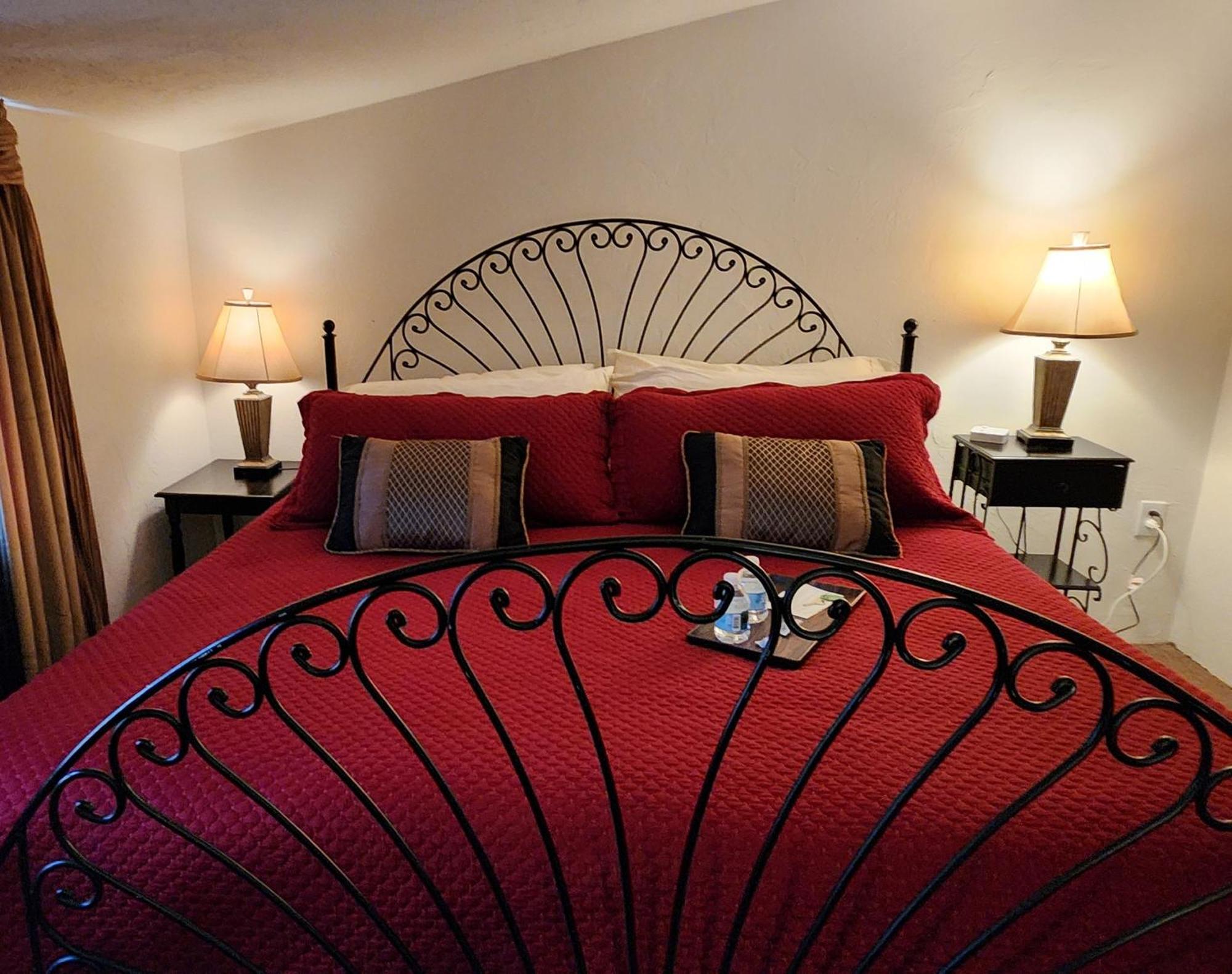 Lily Creek Lodge 달로네가 외부 사진